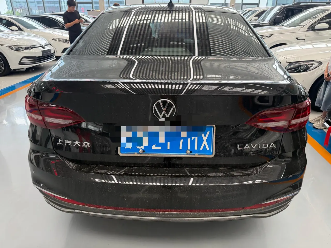 Volkswagen 2023 Lavida 1.5 Full Escape Edition Automatic Gear 5