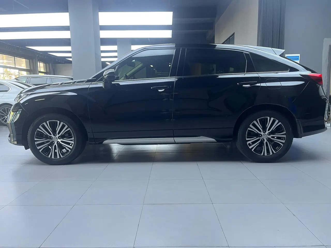 Honda 2020 Crown Road 2.0T 370TURBO Two-Drive Deluxe Automatic Gear 2
