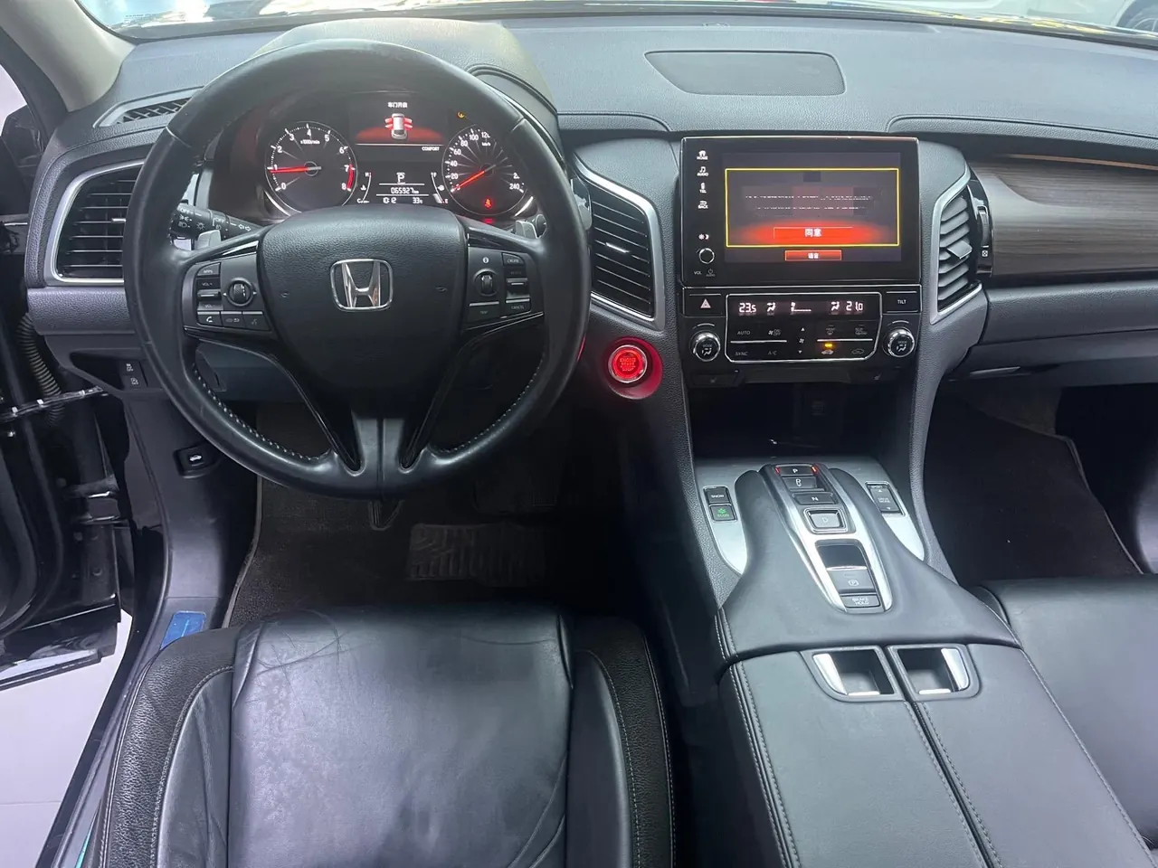 Honda 2020 Crown Road 2.0T 370TURBO Two-Drive Deluxe Automatic Gear 5