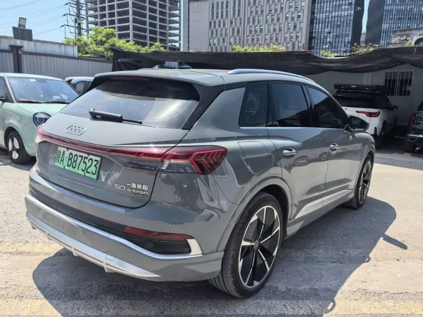 Audi 2023 Q4 e-tron 50 Quattro Creation Edition Automatic Gear 3