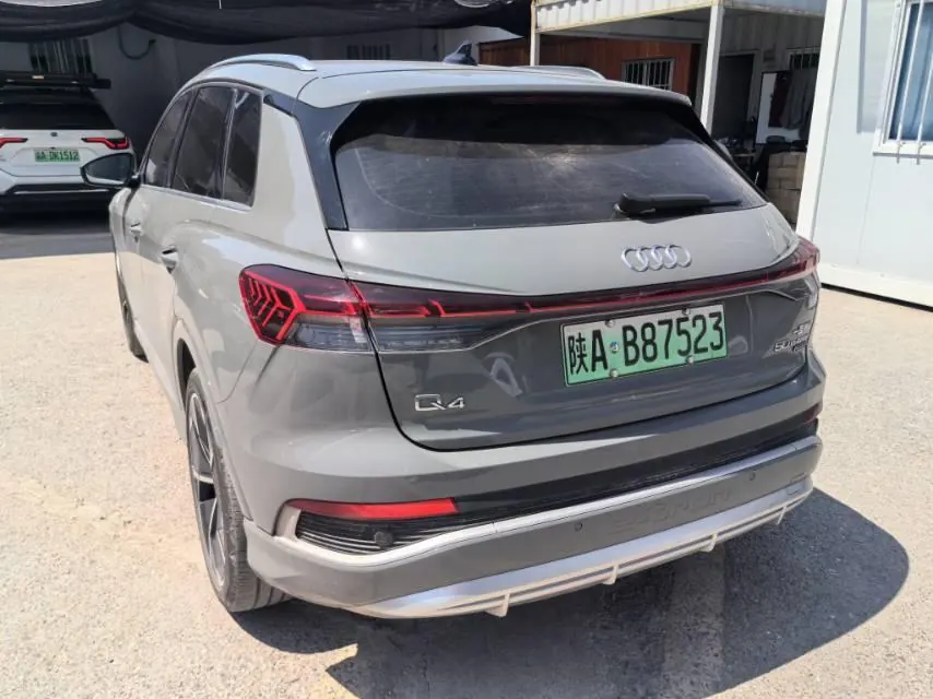 Audi 2023 Q4 e-tron 50 Quattro Creation Edition Automatic Gear 5
