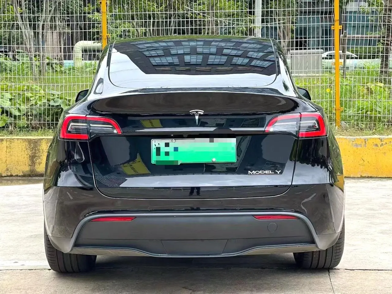 Tesla 2023 Model Y rear-wheel drive version automatic transmission 5