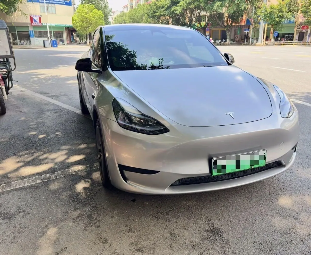Tesla 2023 Model Y rear-wheel drive version automatic transmission 2