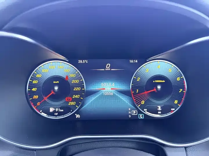 Mercedes Benz GLC 2022 changed to three GLC 260 L 4MATIC dynamic 11