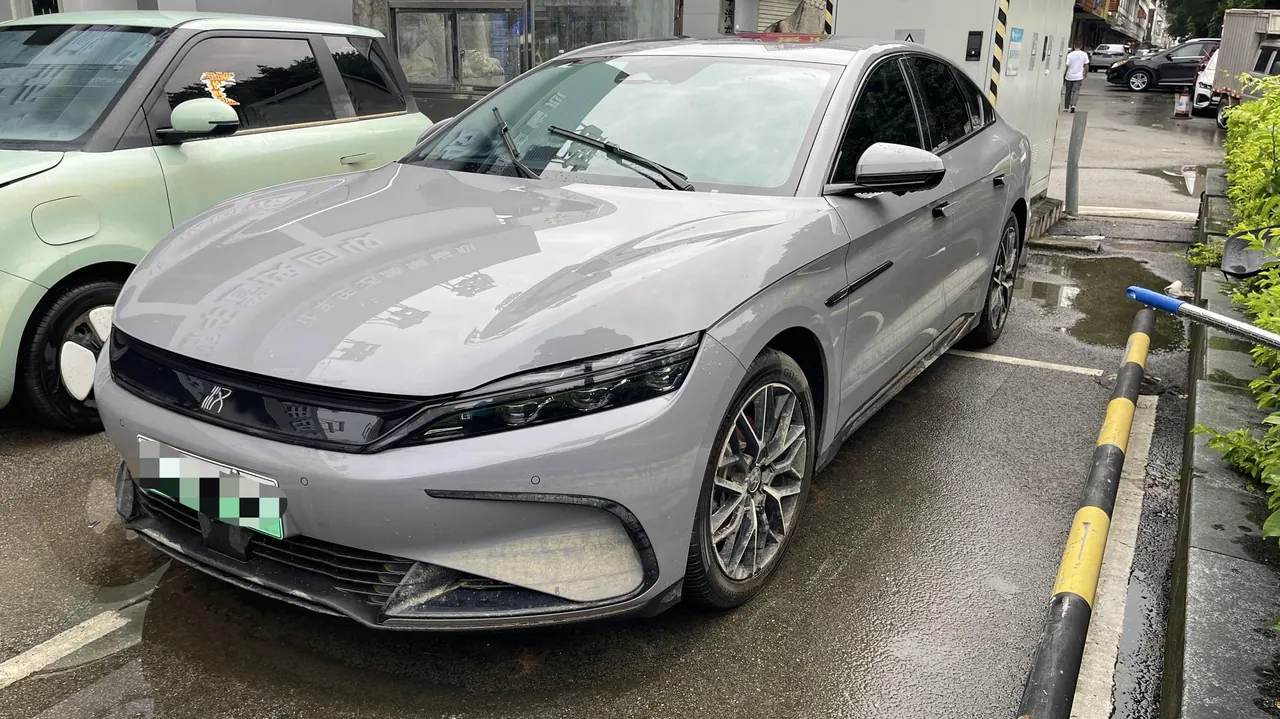 BYD 2024 Han EV 506KM Glory Edition Precursor Noble Automatic Transmission - View 1