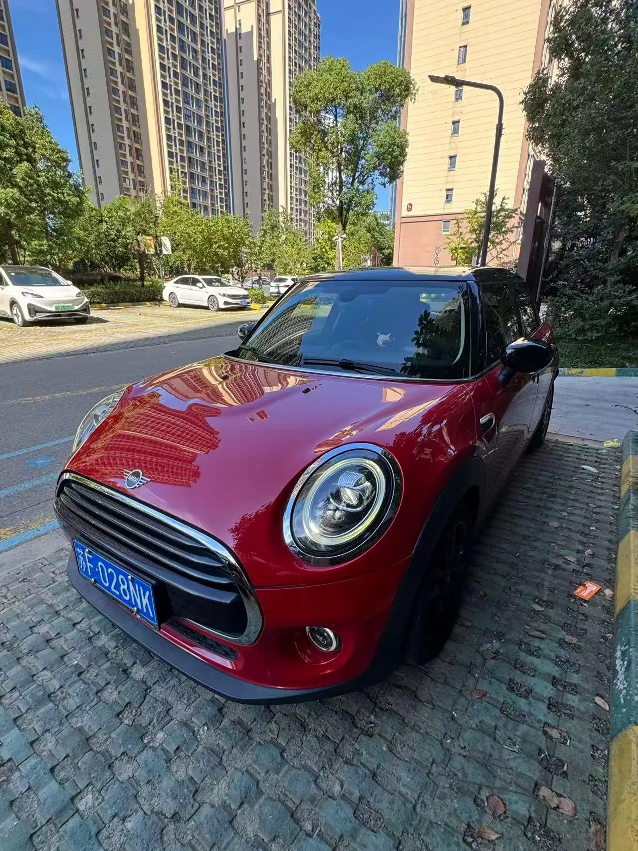 MINI Mini 5-Door (Imported) 2021 Mini Cooper 1.5T Classic Auto - View 1