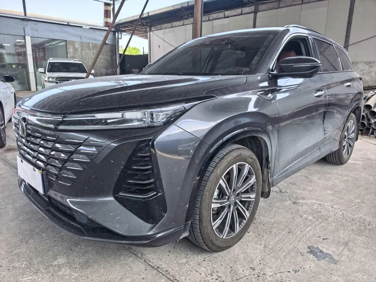 打开图片灯箱:ChangAn 2024 CS75 PLUS 1.5T Champion Edition Smart Driving and Strong Navigation Automatic Gear