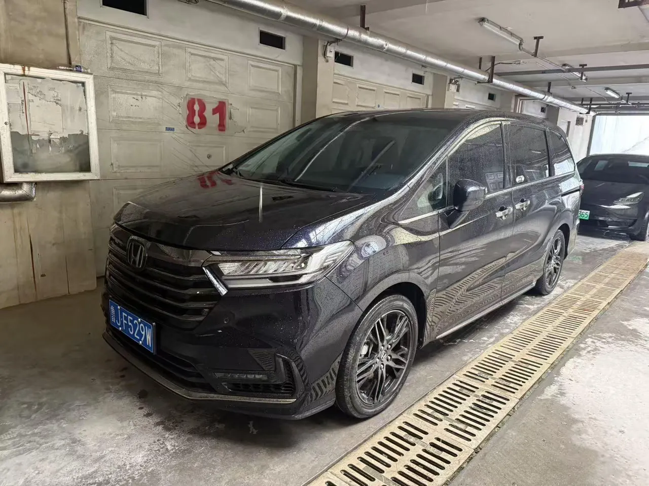 Open image lightbox: Honda 2024 Odyssey Hybrid 2.0 Stepless Sharp and Glory Edition Automatic Gear