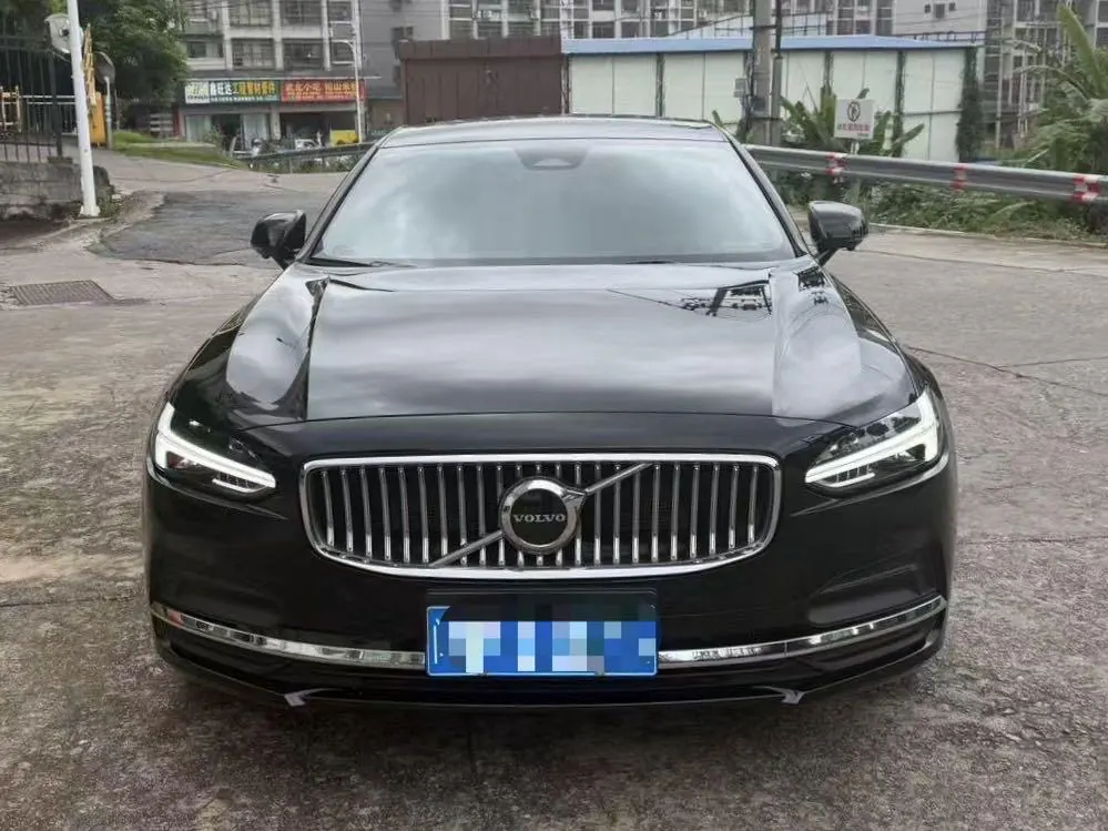 Volvo 2023 S90 48V 2.0T B5 Zhiyi Deluxe Edition Automatic Gear 2