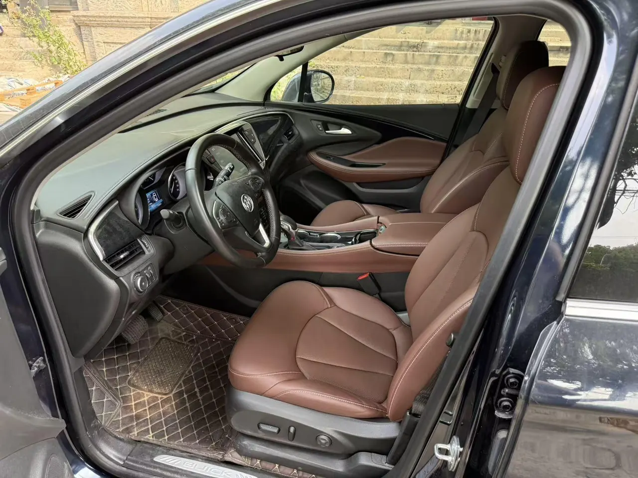 Buick 2020 Angkewei 1.5T 20T Two-Drive Luxury Automatic Gear 4