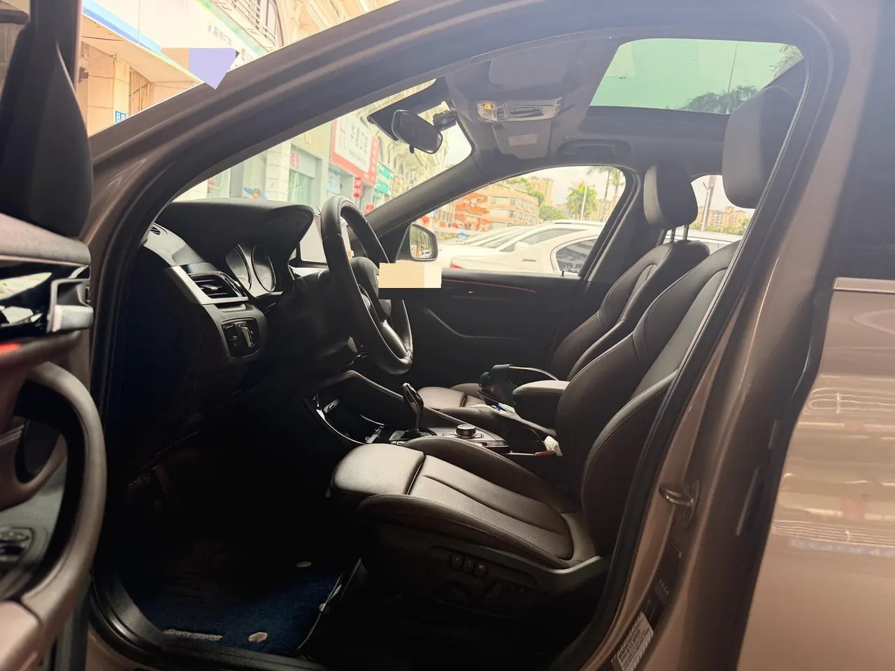 BMW 2020 X1 sDrive20Li 1.5T exclusive automatic gear 3