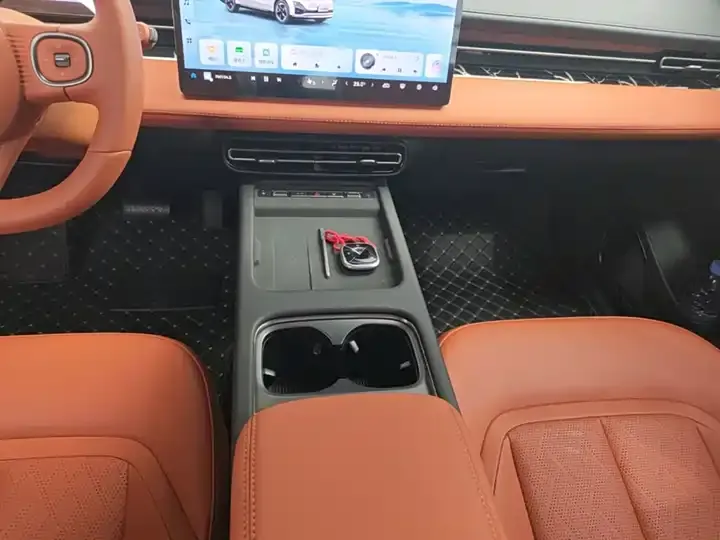 WuLing Starlight 2025 610km Intelligent Flagship 10
