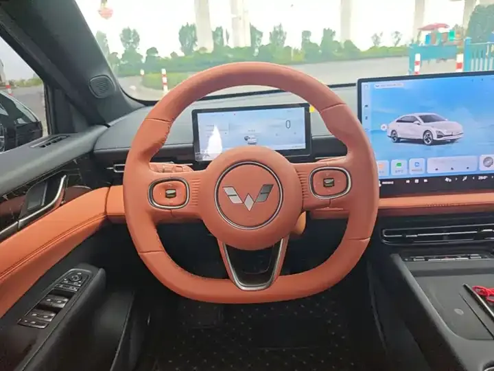 WuLing Starlight 2025 610km Intelligent Flagship 7