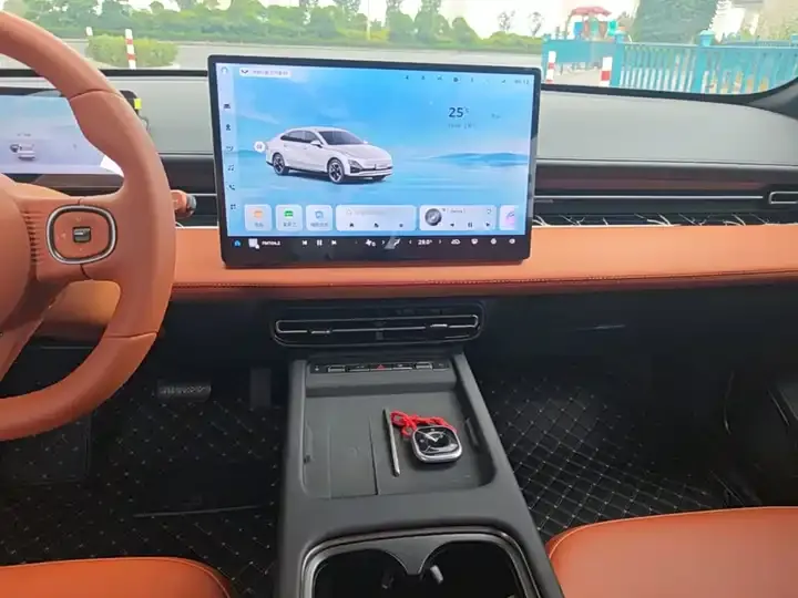 WuLing Starlight 2025 610km Intelligent Flagship 9