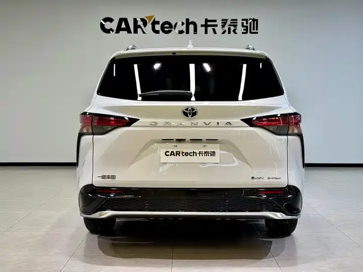 Grevia 2024 2.5L Hybrid Premium PLUS 4WD Edition 5