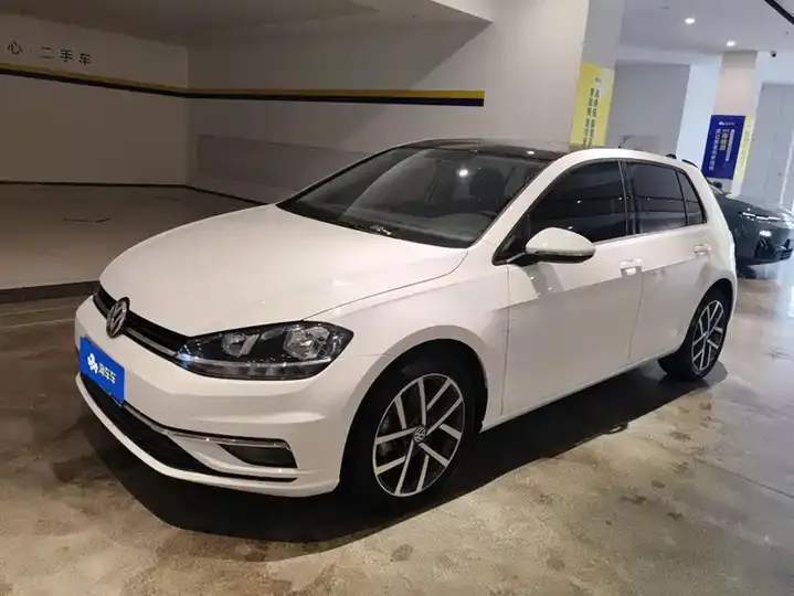 Open image lightbox: Golf 2020 Beloved Edition 200TSI DSG Comfort Enterprising Edition