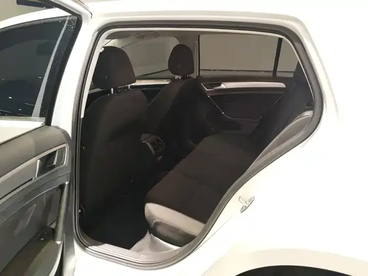 Golf 2020 Beloved Edition 200TSI DSG Comfort Enterprising Edition 11