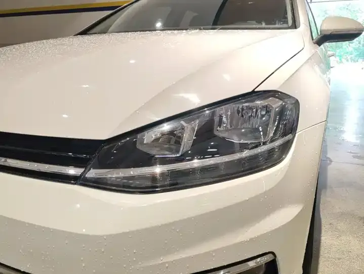 Golf 2020 Beloved Edition 200TSI DSG Comfort Enterprising Edition 5