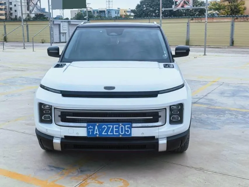 Geely 2023 icon 1.5TD chocolate alcohol version automatic gear 2