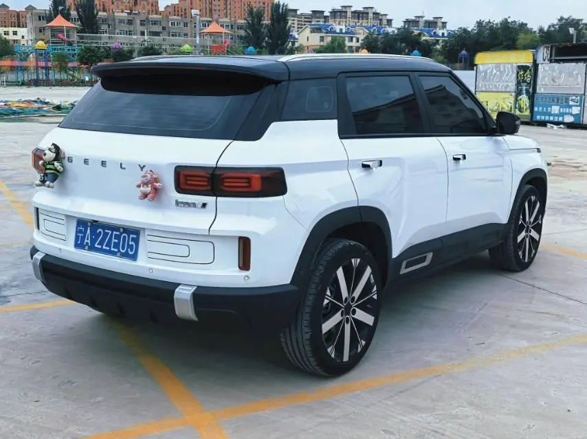 Geely 2023 icon 1.5TD chocolate alcohol version automatic gear 4