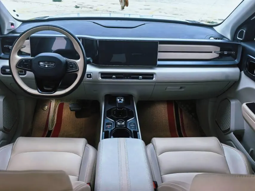 Geely 2023 icon 1.5TD chocolate alcohol version automatic gear 8
