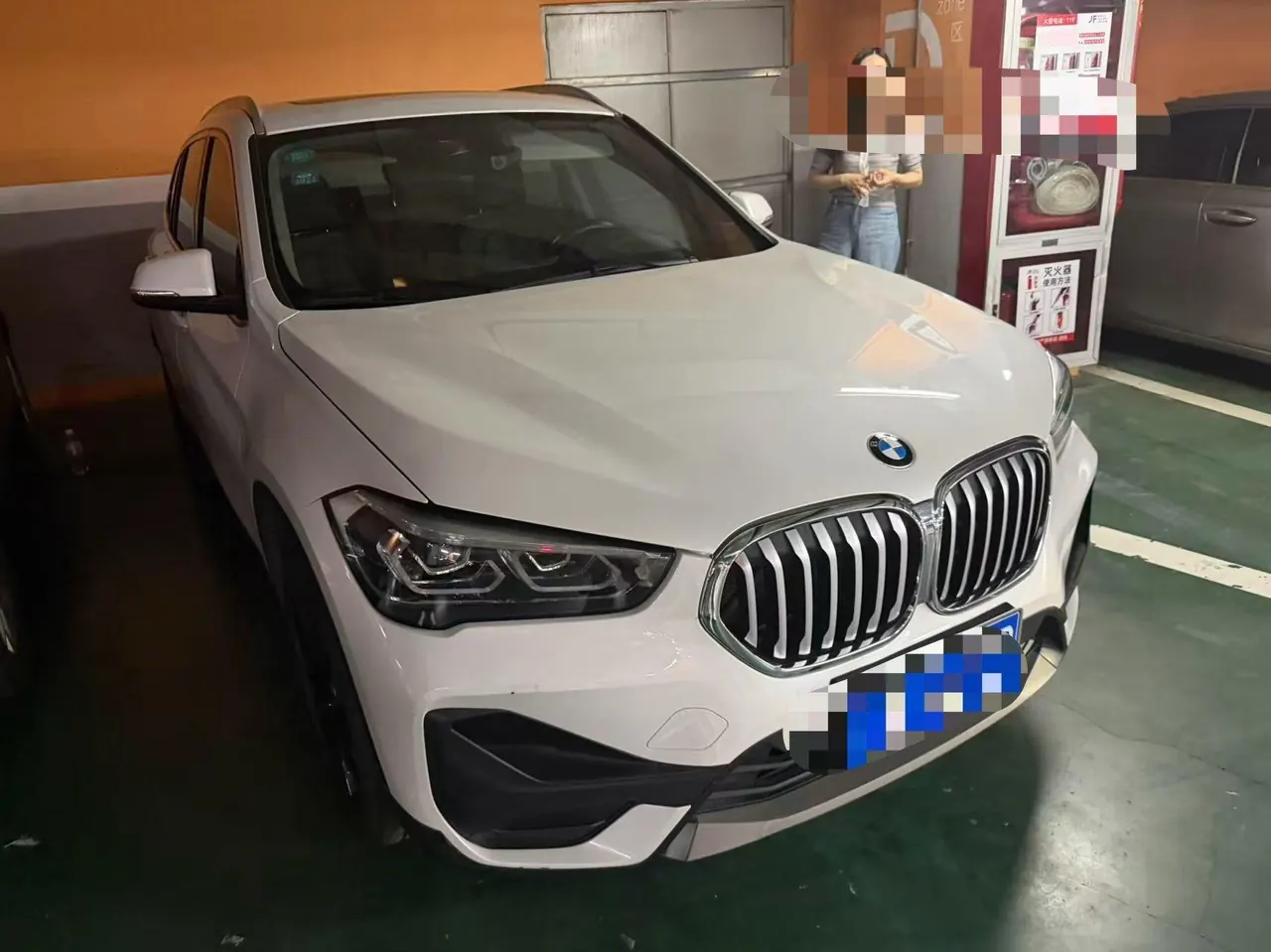 BMW 2020 X1 sDrive20Li 1.5T fashion automatic gear 2