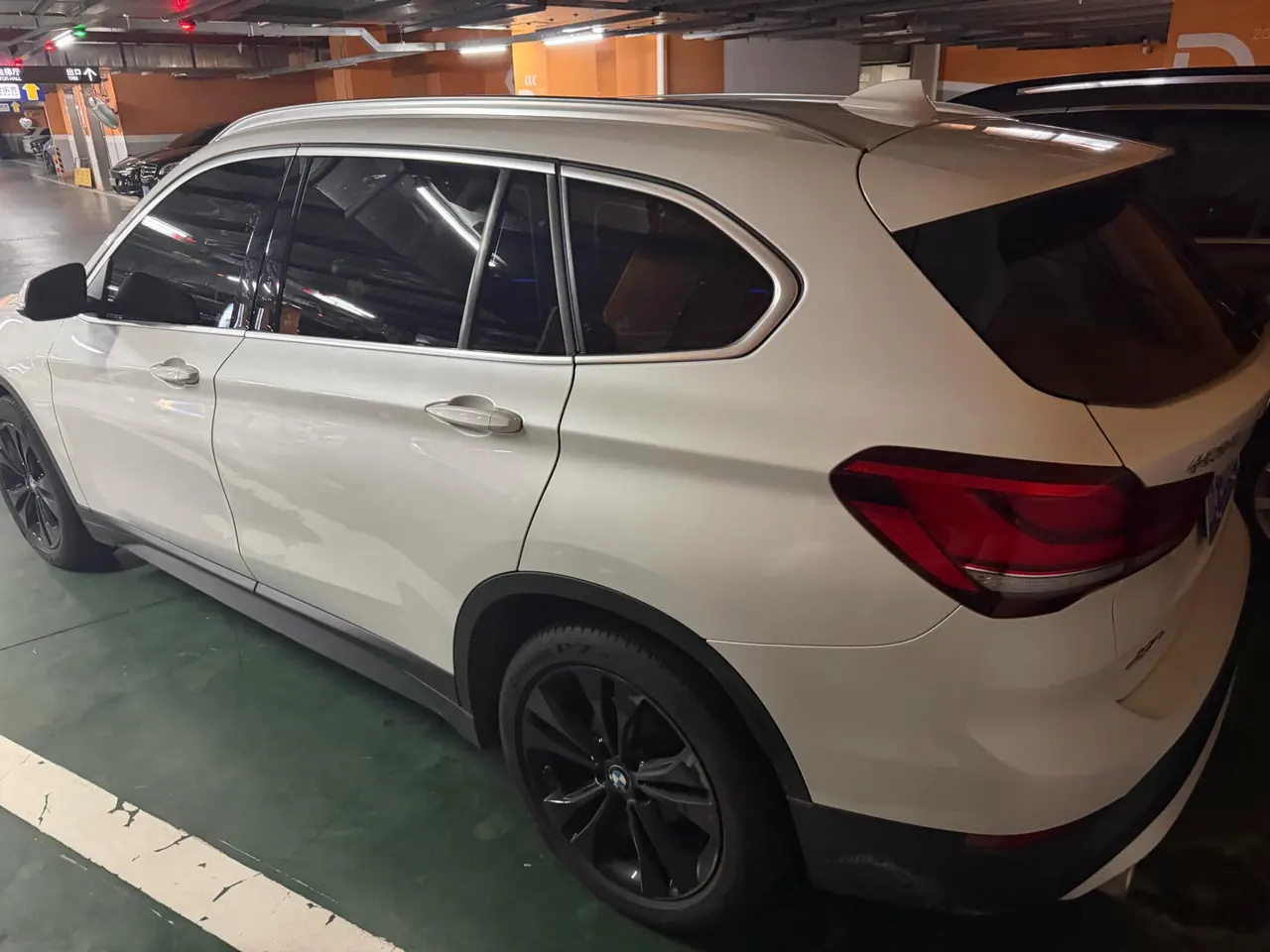 BMW 2020 X1 sDrive20Li 1.5T fashion automatic gear 5