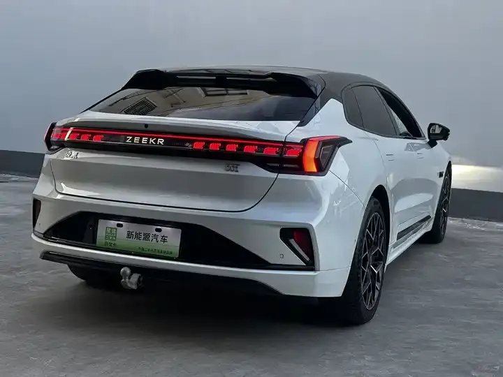 Zeekr 001 2025 YOU Edition 100kWh Four-Wheel Drive 7