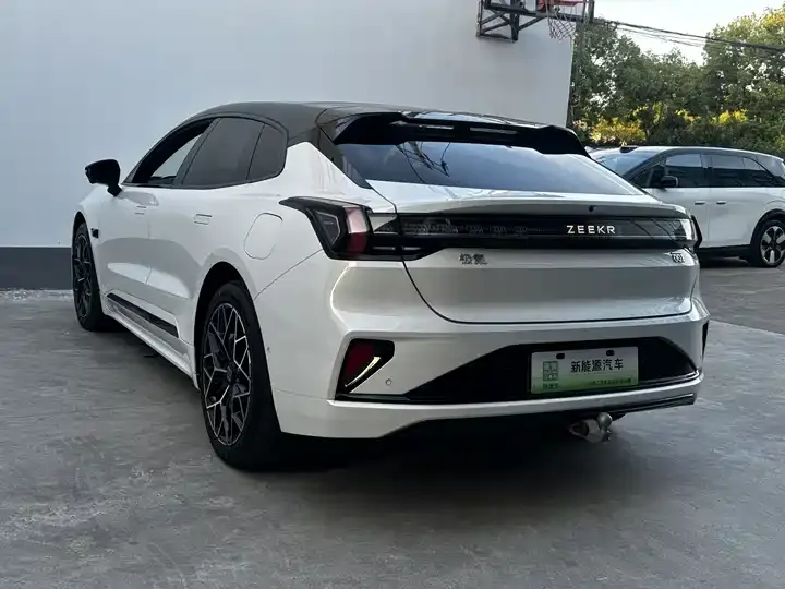 Zeekr 001 2025 YOU Edition 100kWh Four-Wheel Drive 9