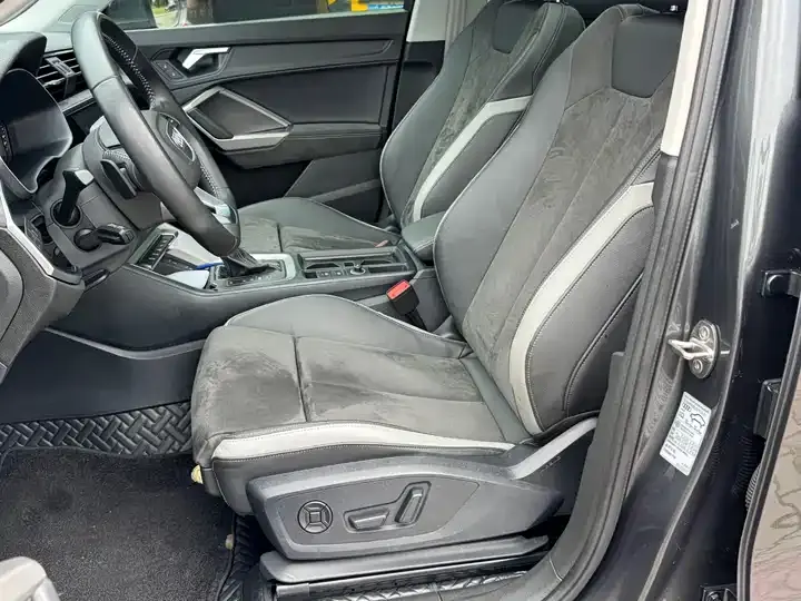 Audi Q3 2022 35 TFSI Fashion Dynamic 11