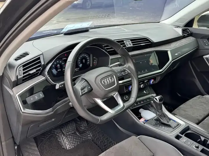 Audi Q3 2022 35 TFSI Fashion Dynamic 12