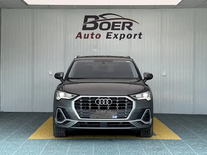 Audi Q3 2022 35 TFSI Fashion Dynamic 2