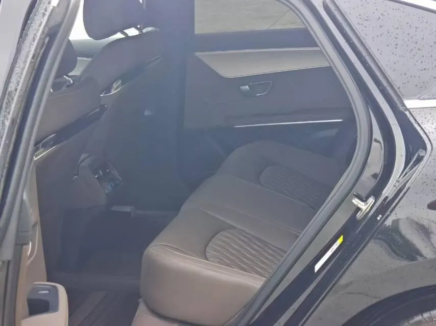 BYD 2025 Han EV 506KM Honorable Automatic Transmission 5