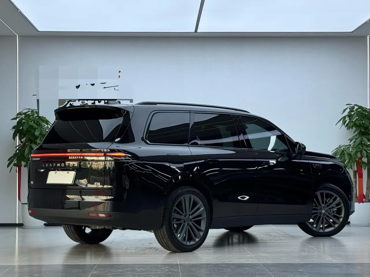 Leapmotor 2026 C 16 280 Laser Radar Zhizun Edition 6-seat Automatic Gear 3