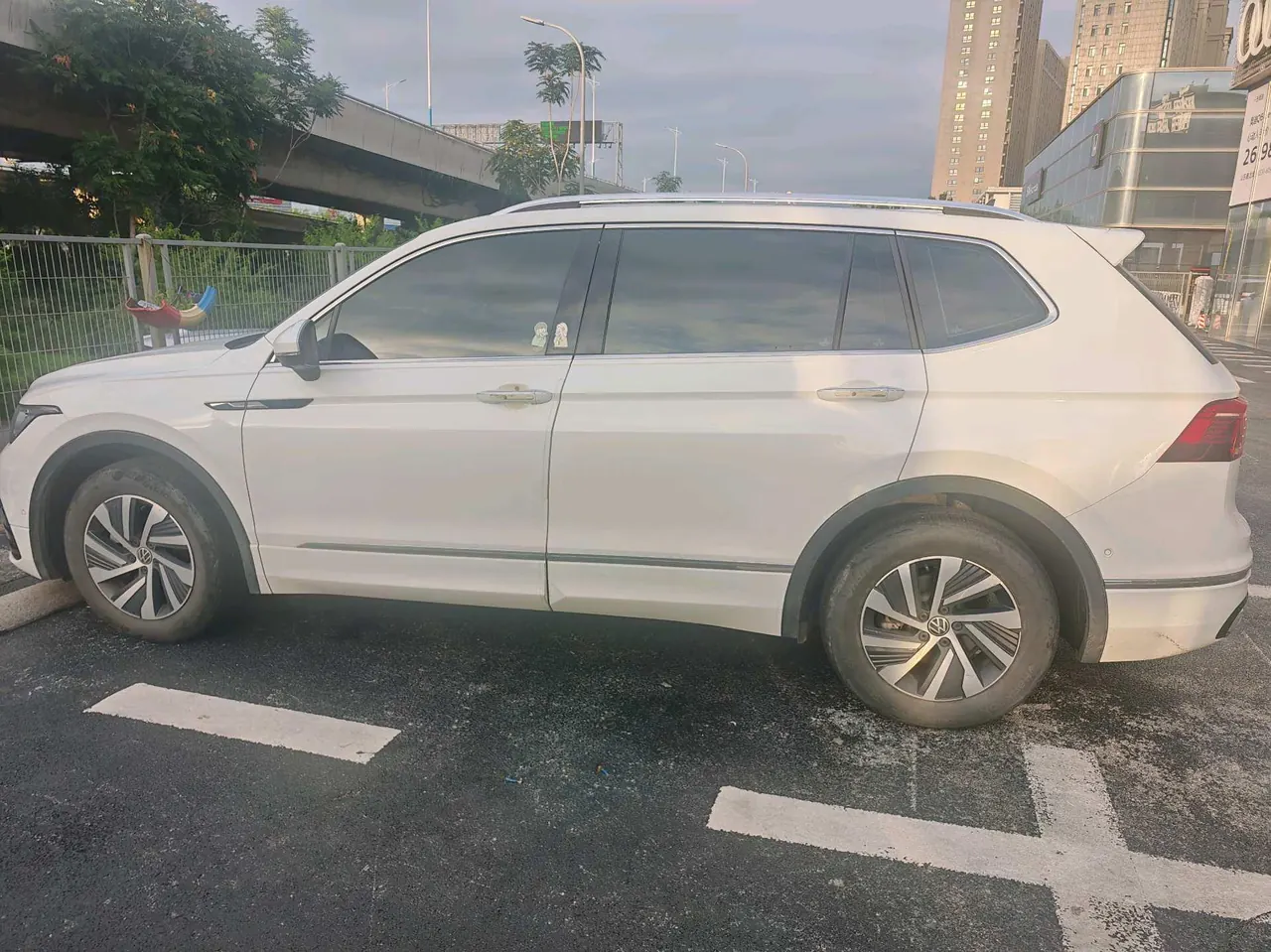 Volkswagen Tiguan L New Energy 2022 Tiguan L PHEV 1.4T 430 Flagship Automatic Gear 2