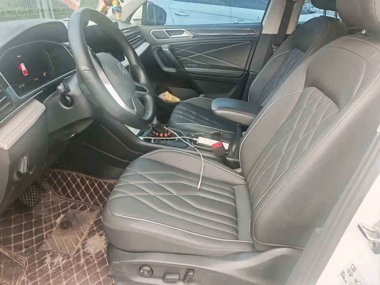 Volkswagen Tiguan L New Energy 2022 Tiguan L PHEV 1.4T 430 Flagship Automatic Gear 3