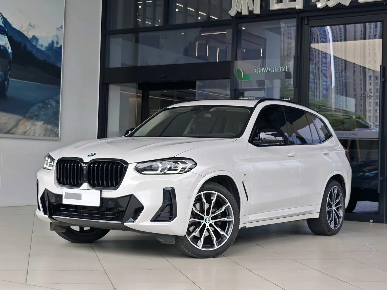 打开图片灯箱:BMW 2023 X3 xDrive30i 2.0T Leading M Obsidian Night Kit (Changed) Automatic Gear