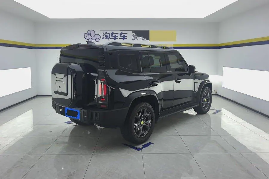 Jetour 2023 Traveler 2.0T 4WD Crossing PRO Automatic Gear 2