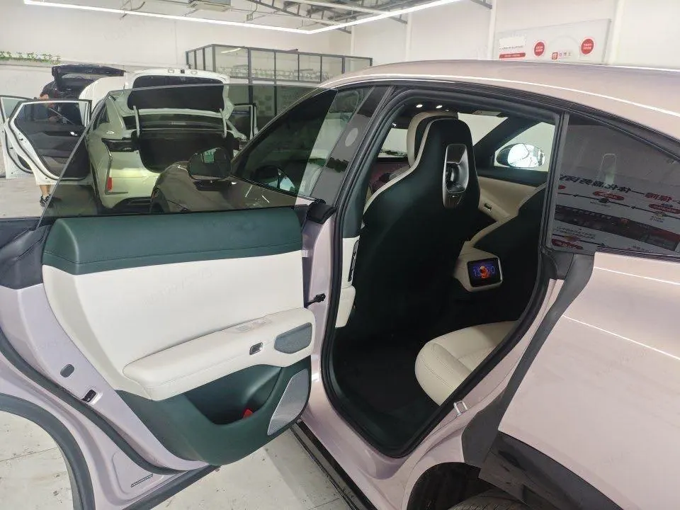 MI 2025 YU7 Long Endurance Four-wheel Drive Pro Edition Automatic Gear 6