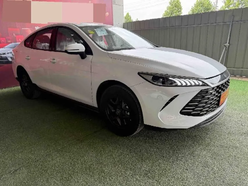 BYD 2025 Qin PLUS DM-i 1.5 stepless intelligent driving version 55KM leading automatic gear 3