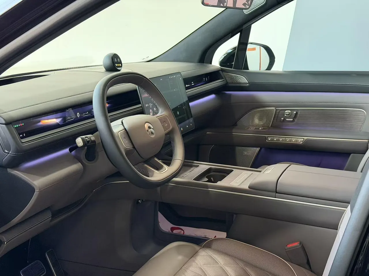 NIO 2026 ES8 6‑Seater Executive Signature Edition Automatic Transmission 3