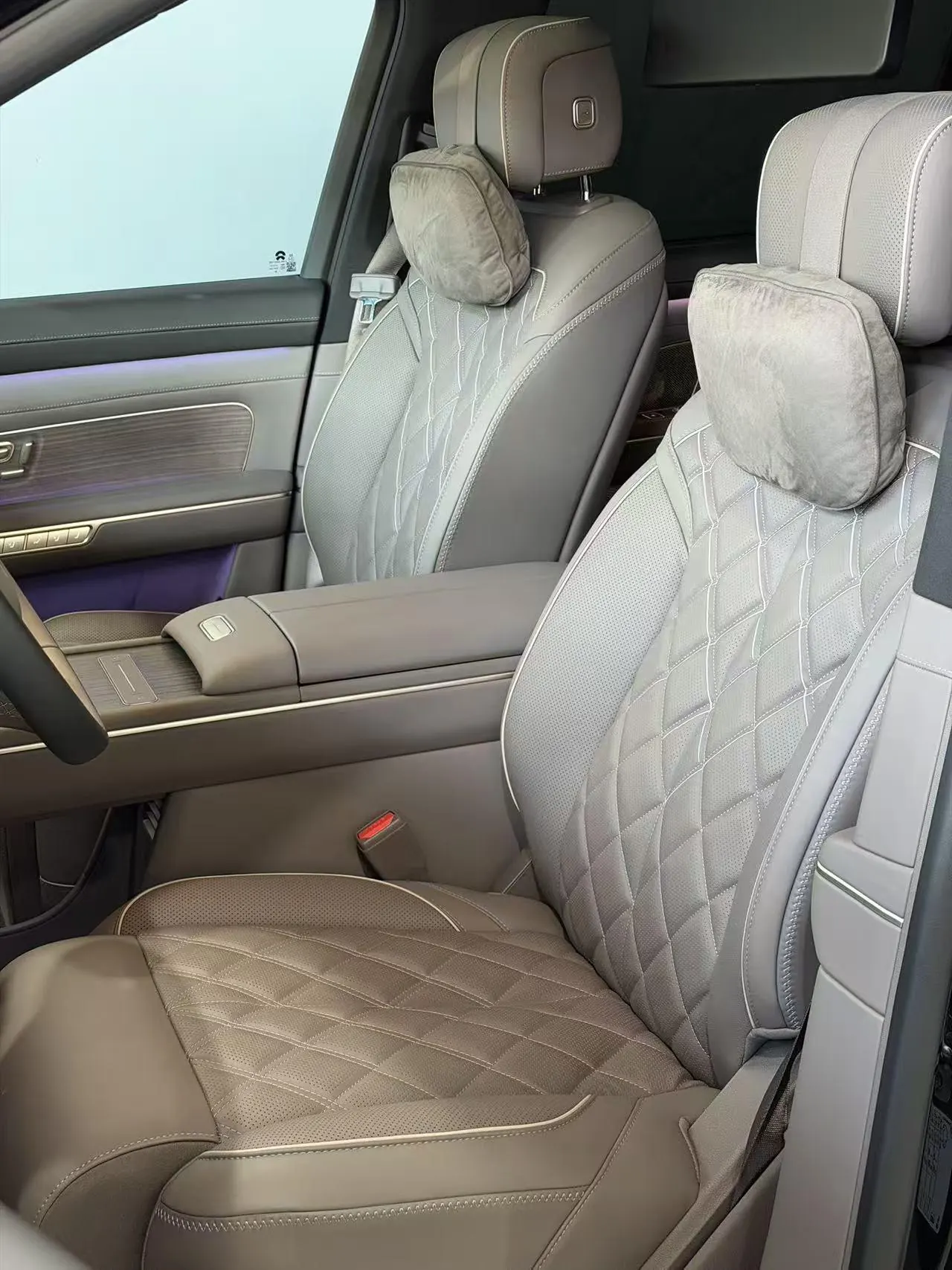 NIO 2026 ES8 6‑Seater Executive Signature Edition Automatic Transmission 4