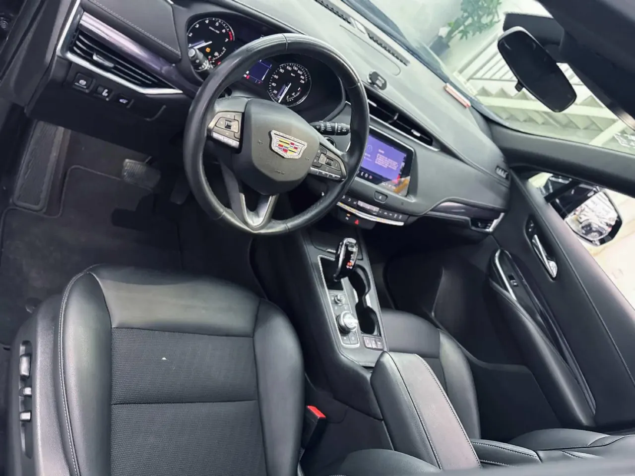 Cadillac 2020 XT4 2.0T 28T Two-Drive Technical Automatic Gear 5