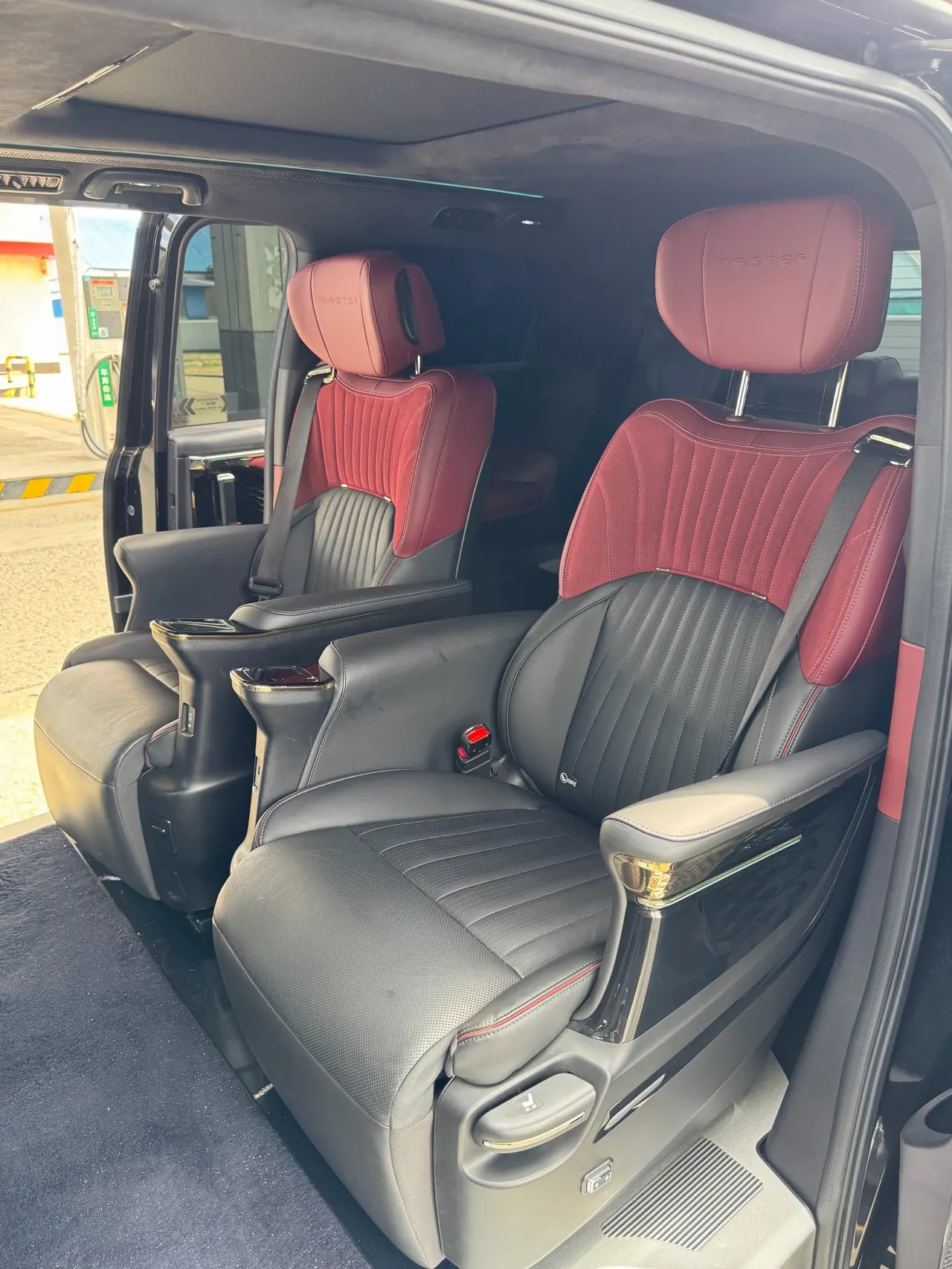 Chuanqi 2023 M8 Double Engine 2.0T Stepless Master Series Royal Zun Automatic Gear 9