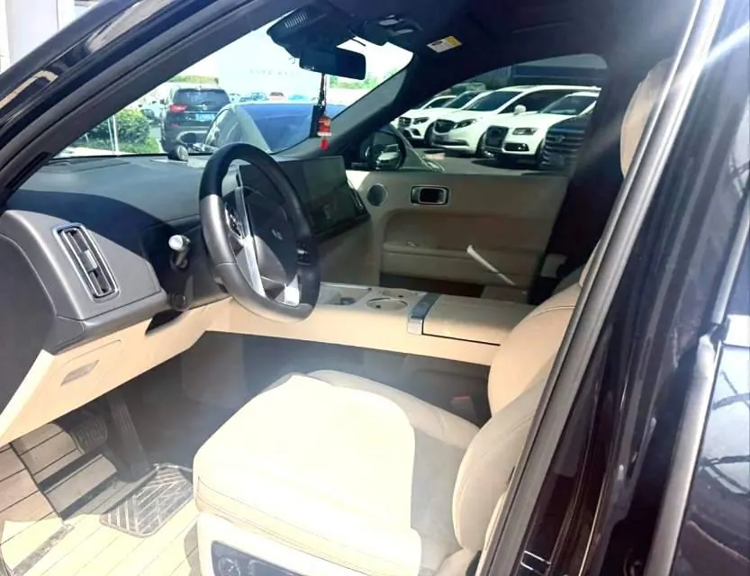 Li 2022 L9 1.5T Max Edition Automatic Gear 3