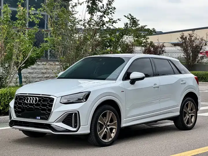 Audi Q2L 2022 35 TFSI Fashion Dynamic - View 1