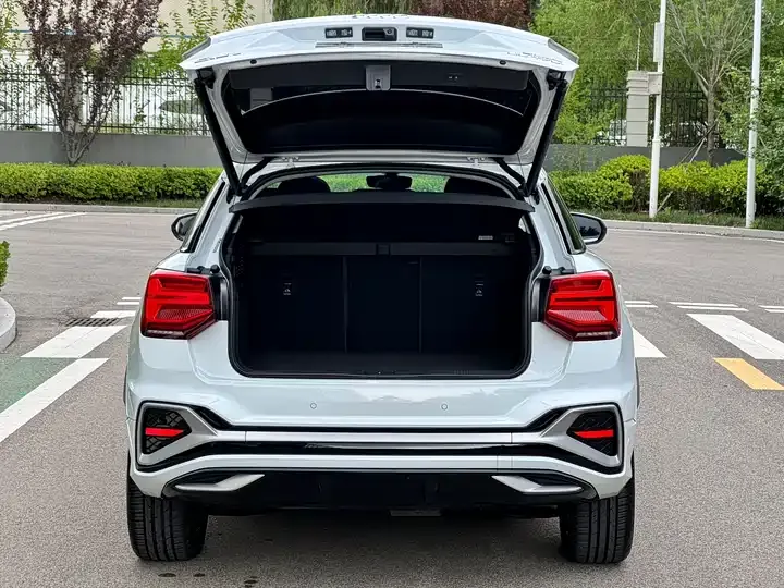 Audi Q2L 2022 35 TFSI Fashion Dynamic 7