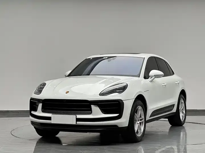 Open image lightbox: Macan 2023 Macan T 2.0T