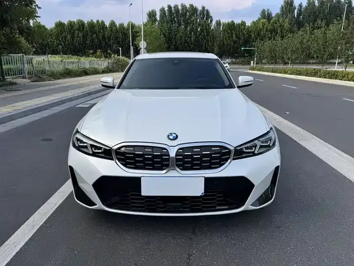 BMW 3 Series 2025 325Li M Sports Suit 2