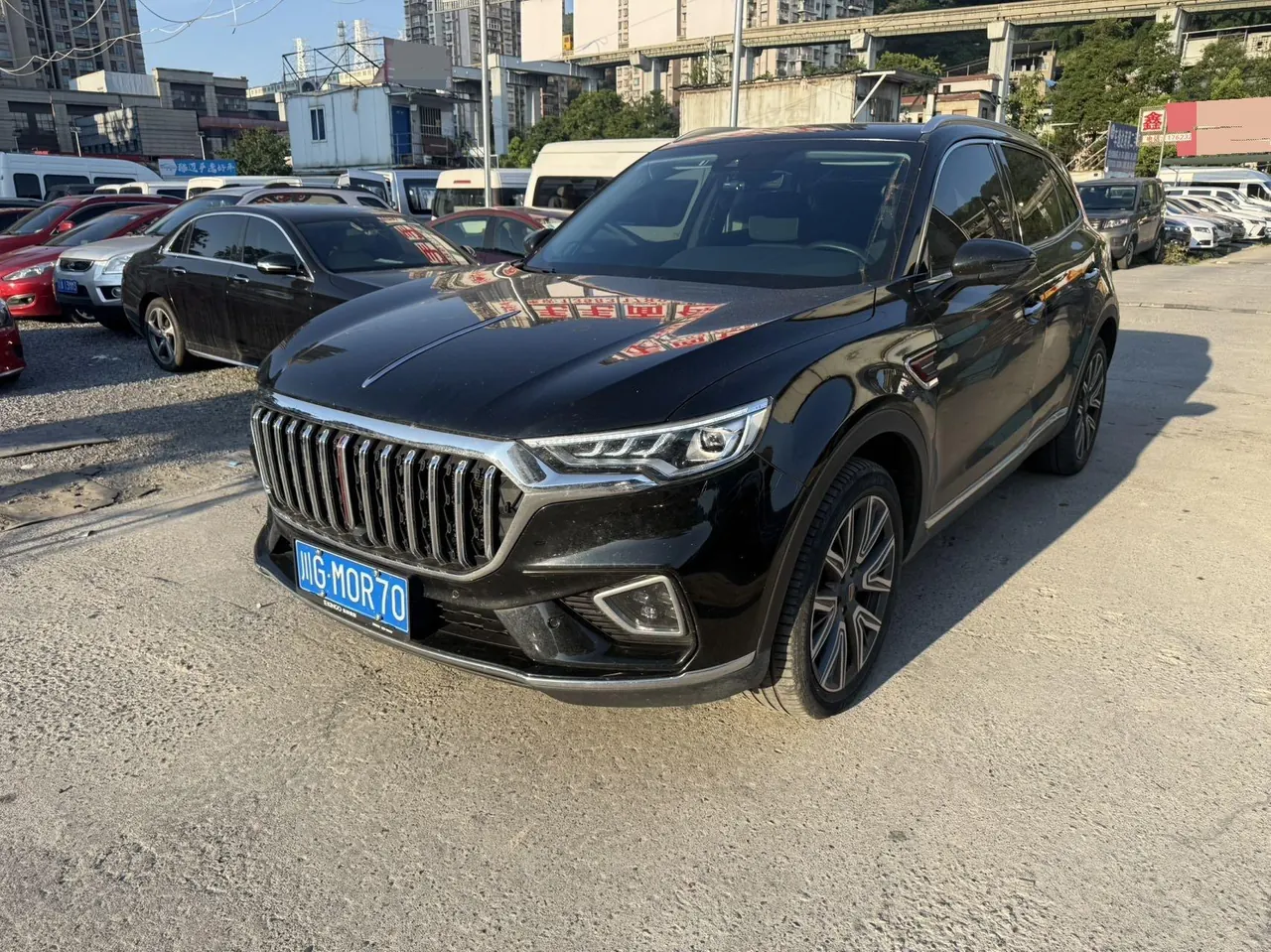 HongQi 2022 HS5 2.0T 4-wheel drive smart flag-sharing version automatic gear - View 1